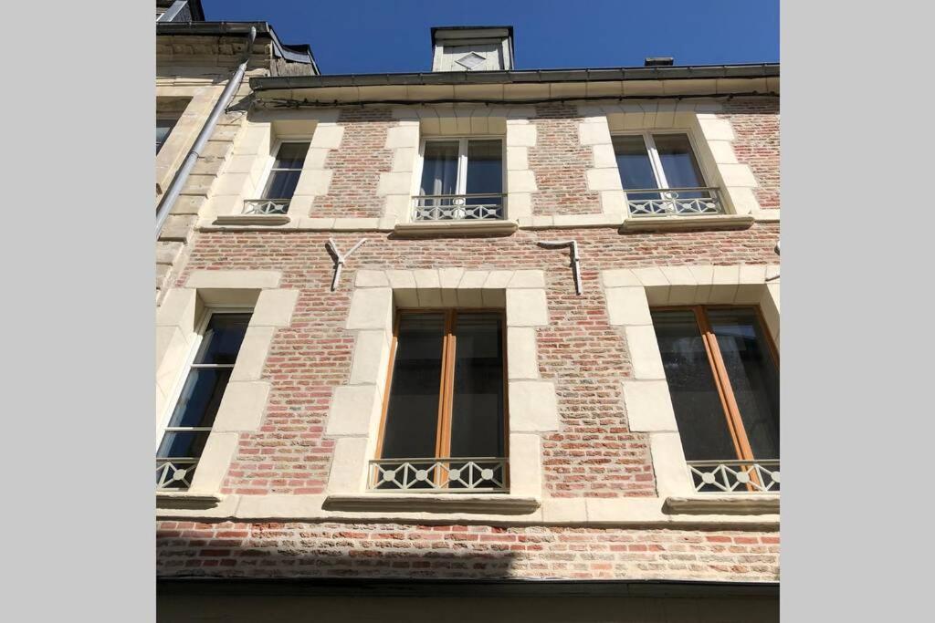 Laon : « Suite Privee Au Pied De La Cathedrale » Exterior foto