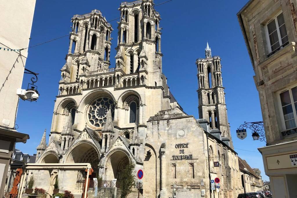 Laon : « Suite Privee Au Pied De La Cathedrale » Exterior foto